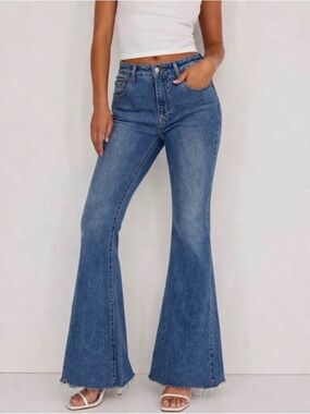 Cello High Rise Flare Jeans Size 9 Medium Wash Raw Hem Wide Leg Denim 33 Inseam